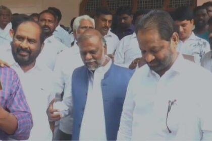 ಮಾಜಿ ಸಚಿವ ಹೆಚ್ ಆಂಜಿನೆಯ್ಯ ಹೇಳಿಕೆಗೆ ಟಾಂಗ್ ಕೊಟ್ಟ ಕಲ್ಯಾಣ ಸ್ವಾಮಿಜಿ : ಏನಂದ್ರು ಗೊತ್ತಾ..?