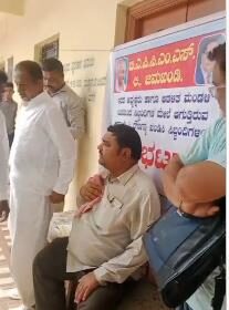 TAPCMS ಜಮಖಂಡಿ ನೌಕರರ ಮೇಲೆ ಅಧ್ಯಕ್ಷರಿಂದ ದೌರ್ಜನ್ಯ: ನೌಕರರ ಗಂಭೀರ  ಆರೋಪ