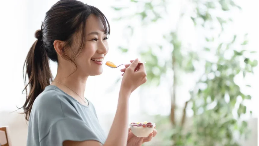 ಸ್ಲಿಮ್ ಆ್ಯಂಡ ಫಿಟ್ ಆಗಿರಲು ಜಪಾನಿಯರ ಈ ಆರೋಗ್ಯಕರ ಅಭ್ಯಾಸಗಳು ಸ್ಲಿಮ್ ಆ್ಯಂಡ ಫಿಟ್ ಆಗಿರಲು ಜಪಾನಿಯರ ಈ ಆರೋಗ್ಯಕರ ಅಭ್ಯಾಸಗಳು