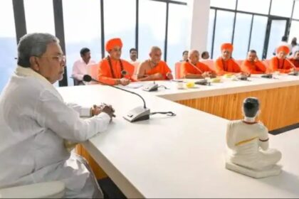 ಸಿಎಂ ಭೇಟಿಯಾದ ಹಿಂದುಳಿದ ದಲಿತ ಮಠಾಧೀಶ್ವರರ ಒಕ್ಕೂಟದ ಸ್ವಾಮೀಜಿಗಳ ನಿಯೋಗ