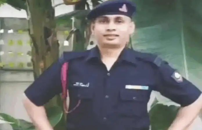 ಪಾಕ್ ಅಪ್ರಚೋದಿತ ಗುಂಡಿನ ದಾಳಿ : ಓರ್ವ ಯೋಧ ಹುತಾತ್ಮ ಪಾಕ್ ಅಪ್ರಚೋದಿತ ಗುಂಡಿನ ದಾಳಿ : ಓರ್ವ ಯೋಧ ಹುತಾತ್ಮ