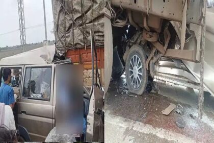 ಮತ್ತೊಂದು ಭೀಕರ ರಸ್ತೆ ಅಪಘಾತ : ಮೂವರು ಸ್ಥಳದಲ್ಲೇ ಸಾವು 