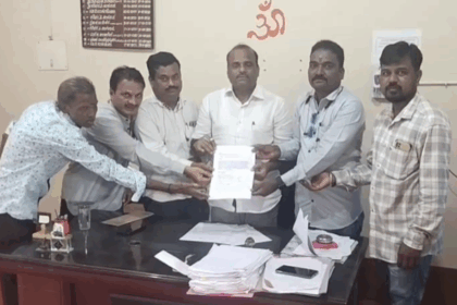 ರಾಮದುರ್ಗ ಪುರಸಭೆ ಕಲ್ಯಾಣ ಮಂಟಪ ಹಾಗೂ ಪುರಸಭೆ ಕಚೇರಿಯನ್ನು ದುರಸ್ತಿ ಪಡಿಸಲು ಪತ್ರಕರ್ತರಿಂದ ಪುರಸಭೆ ಮುಖ್ಯಾಧಿಕಾರಿಗಳಿಗೆ ಮನವಿ