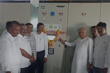 ಖಿಳೇಗಾಂವ ಏತ ನೀರಾವರಿ ಯೋಜನೆಯ ಎರಡು ಮೋಟಾರ್ ಗಳಿಗೆ ಶಾಸಕ ರಾಜು ಕಾಗೆ ಚಾಲನೆ
