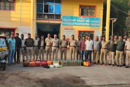  ಕಳ್ಳಬಟ್ಟಿ ಮಧ್ಯ ಮಾರಾಟ ಮಾಡುವಾಗ ಪೊಲೀಸರ ವಶಕ್ಕೆ