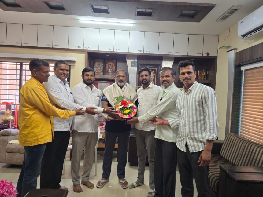 ರಿಯಲ್ ಸ್ಮಾರ್ಟ್ ಅವಾರ್ಡ್ ಪಡೆದಿದ್ದಕ್ಕೆ ಹೃದಯಪೂರ್ವಕ ಅಭಿನಂದನೆ ರಿಯಲ್ ಸ್ಮಾರ್ಟ್ ಅವಾರ್ಡ್ ಪಡೆದಿದ್ದಕ್ಕೆ ಹೃದಯಪೂರ್ವಕ ಅಭಿನಂದನೆ