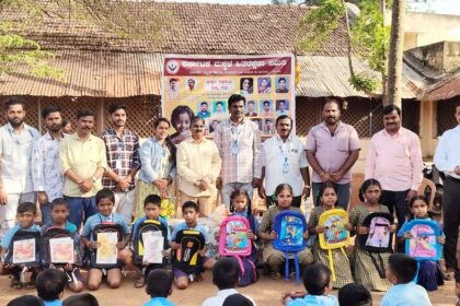  ಕರ್ನಾಟಕ ಮಕ್ಕಳ ರಕ್ಷಣಾ ಸಮಿತಿ ವತಿಯಿಂದ ವಿದ್ಯಾರ್ಥಿಗಳಿಗೆ ಸ್ಕೂಲ್ ಬ್ಯಾಗ್ ನೋಟಬುಕ್ ವಿತರಣೆ