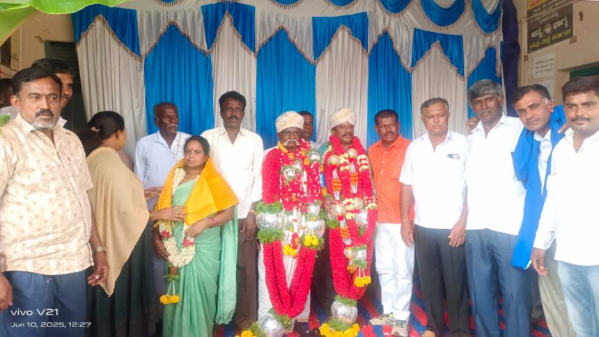 ಕಣಕೂರು ಕೃಷಿ ಸಹಕಾರ ಸಂಘದ ನೂತನ ಅಧ್ಯಕ್ಷರಾಗಿ ಶ್ರೀನಿವಾಸ್, ಉಪಾಧ್ಯಕ್ಷರಾಗಿ ಅಂದಾನಿಗೌಡ ಅವಿರೋಧ ಆಯ್ಕೆ ಕಣಕೂರು ಕೃಷಿ ಸಹಕಾರ ಸಂಘದ ನೂತನ ಅಧ್ಯಕ್ಷರಾಗಿ ಶ್ರೀನಿವಾಸ್, ಉಪಾಧ್ಯಕ್ಷರಾಗಿ ಅಂದಾನಿಗೌಡ ಅವಿರೋಧ ಆಯ್ಕೆ