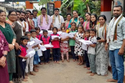 ಎನ್.ಹೆಚ್.ಪಿ.ಎಸ್. ಶಾಲಾ ಮಕ್ಕಳಿಗೆ ಹಿರಿಯ ವಿದ್ಯಾರ್ಥಿಗಳಿಂದ ಶೈಕ್ಷಣಿಕ ಪರಿಕರ ವಿತರಣೆ