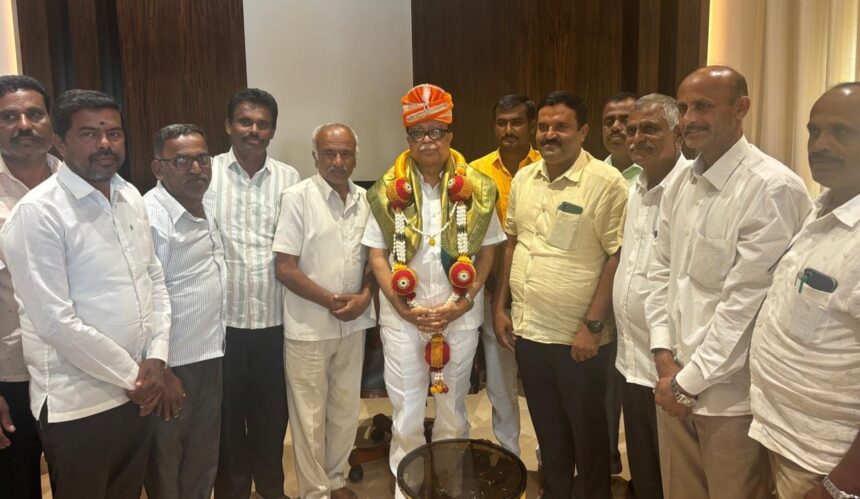 ಸಹಕಾರಿ ಸಚಿವರನ್ನು ಭೇಟಿ ಮಾಡಿ ಕೃತಜ್ಞತೆ ಸಲ್ಲಿಸಿದ ಕೊಡಗೀಹಳ್ಳಿ ಪಿಎಸಿಎಸ್ ನೂತನ ನಿರ್ದೇಶಕರು ಸಹಕಾರಿ ಸಚಿವರನ್ನು ಭೇಟಿ ಮಾಡಿ ಕೃತಜ್ಞತೆ ಸಲ್ಲಿಸಿದ ಕೊಡಗೀಹಳ್ಳಿ ಪಿಎಸಿಎಸ್ ನೂತನ ನಿರ್ದೇಶಕರು