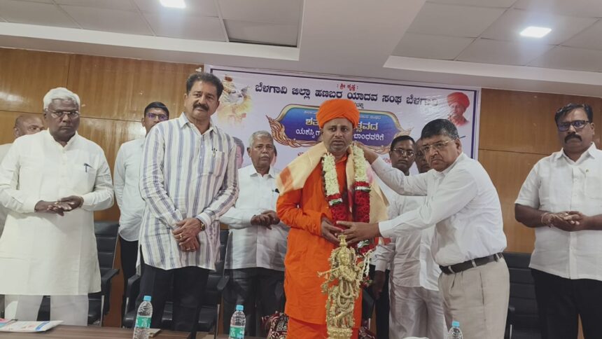 ಯಾದವರ ಸಮಾಜದ ಮಕ್ಕಳಿಗೆ ಯುಪಿಎಸ್ ತರಬೇತಿ: ವಿಧಾನ ಪರಿಷತ್ ಸದಸ್ಯ ಡಿ.ಟಿ.ಶ್ರೀನಿವಾಸ. ಯಾದವರ ಸಮಾಜದ ಮಕ್ಕಳಿಗೆ ಯುಪಿಎಸ್ ತರಬೇತಿ: ವಿಧಾನ ಪರಿಷತ್ ಸದಸ್ಯ ಡಿ.ಟಿ.ಶ್ರೀನಿವಾಸ.