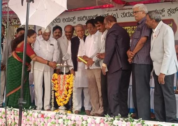 ಲಯನ್ಸ್ ಸಂಸ್ಥೆಯಿಂದ ನಿಸ್ವಾರ್ಥ ಜನಪರ ಸೇವೆ : ಶಾಸಕ ಎಂ.ಟಿ.ಕೃಷ್ಣಪ್ಪ ಶ್ಲಾಘನೆ ಲಯನ್ಸ್ ಸಂಸ್ಥೆಯಿಂದ ನಿಸ್ವಾರ್ಥ ಜನಪರ ಸೇವೆ : ಶಾಸಕ ಎಂ.ಟಿ.ಕೃಷ್ಣಪ್ಪ ಶ್ಲಾಘನೆ