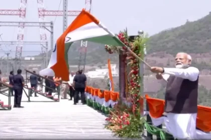 ವಿಶ್ವದ ಅತಿ ಎತ್ತರದ ರೈಲ್ವೆ ‘ಕಮಾನು ಸೇತುವೆ’ ಉದ್ಘಾಟಿಸಿದ ಪ್ರಧಾನಿ ಮೋದಿ