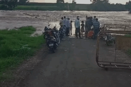 ದೂಧಗಂಗಾ ನದಿಗೆ ಮತ್ತೇ ಪ್ರವಾಹ: ಸಂಚಾರ ಅಸ್ತವ್ಯಸ್ಥ