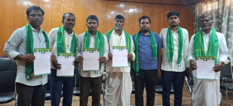 ಕರ್ನಾಟಕ ರಾಜ್ಯ ರೈತ ಸಂಘ ಹಾಗೂ ರೈತರ ಸೇನೆ ನೂತನ ಗ್ರಾಮ ಘಟಕ ಸ್ಥಾಪನೆ ಕರ್ನಾಟಕ ರಾಜ್ಯ ರೈತ ಸಂಘ ಹಾಗೂ ರೈತರ ಸೇನೆ ನೂತನ ಗ್ರಾಮ ಘಟಕ ಸ್ಥಾಪನೆ