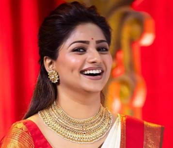 ‘ಕನ್ನಡ ನನಗಿಷ್ಟ: ಬೇರೆ ಭಾಷೆ ಬಗ್ಗೆ ಏನೂ ಹೇಳಲ್ಲ’ ‘ಕನ್ನಡ ನನಗಿಷ್ಟ: ಬೇರೆ ಭಾಷೆ ಬಗ್ಗೆ ಏನೂ ಹೇಳಲ್ಲ’