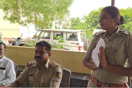 ಬಕ್ರೀದ್ ಹಬ್ಬ ಆಚರಣೆ ಅಂಗವಾಗಿ ಪೊಲೀಸ್ ಇಲಾಖೆಯಿಂದ ಶಾಂತಿ ಸಭೆ