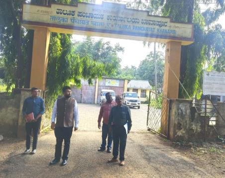 ಖಾನಾಪೂರ ತಾಲೂಕು ಪಂಚಾಯತಿಗೆ ದಿಢೀರ್ ಭೇಟಿ ನೀಡಿದ ಜಿಪಂ ಸಿಇಓ ರಾಹುಲ್ ಶಿಂಧೆ ಖಾನಾಪೂರ ತಾಲೂಕು ಪಂಚಾಯತಿಗೆ ದಿಢೀರ್ ಭೇಟಿ ನೀಡಿದ ಜಿಪಂ ಸಿಇಓ ರಾಹುಲ್ ಶಿಂಧೆ