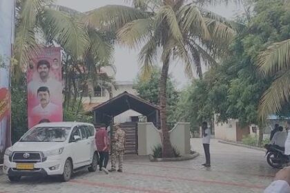 ಗಣಿ ಜಿಲ್ಲೆಯಲ್ಲಿ ಬೆಳ್ಳಂಬೆಳ್ಳಗೆ ಈಡಿ ಶಾಕ್: ಜಿಲ್ಲೆ ಪ್ರಭಾವಿ ರಾಜಕಾರಣಿಗಳ ಮನೆಯ ಮೇಲೆ ರೈಡ್