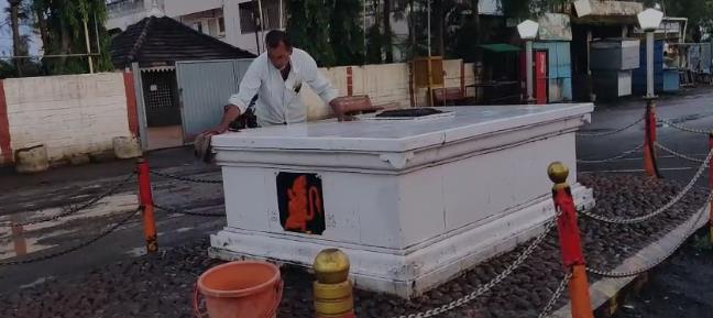 ನಿರಂತರ 4 ವರ್ಷಗಳಿಂದ ಸೇವೆಯಲ್ಲಿಯೇ ಸಾರ್ಥಕತೆ ಕಂಡ ರಾಜು ಜಮಾದಾರ ನಿರಂತರ 4 ವರ್ಷಗಳಿಂದ ಸೇವೆಯಲ್ಲಿಯೇ ಸಾರ್ಥಕತೆ ಕಂಡ ರಾಜು ಜಮಾದಾರ