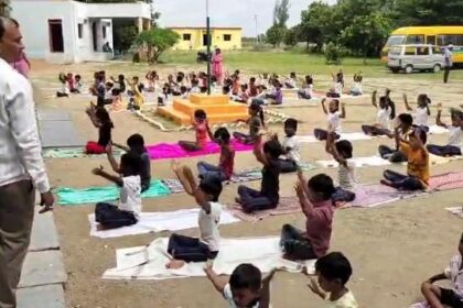 “ಯೋಗದಿಂದ ಆಯುಷ್ಯವೂ ವೃದ್ದಿ” ನಂದವಾಡಗಿಯ ಶ್ರೀಗಳು