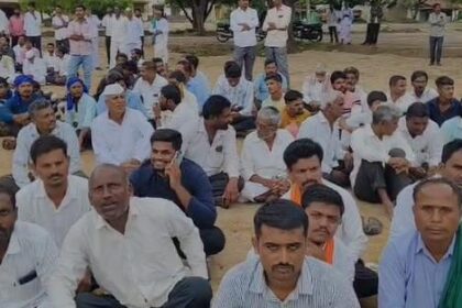  ಶಿವಾಪುರ ಸ್ವಾಮಿಜಿ ಮತ್ತೆ ಮರಳಿ ಮಠಕ್ಕೆ ಬರಬೇಕೆಂದು ಗ್ರಾಮಸ್ಥರಿಂದ ಪಟ್ಟು- ಪ್ರತಿಭಟನೆ