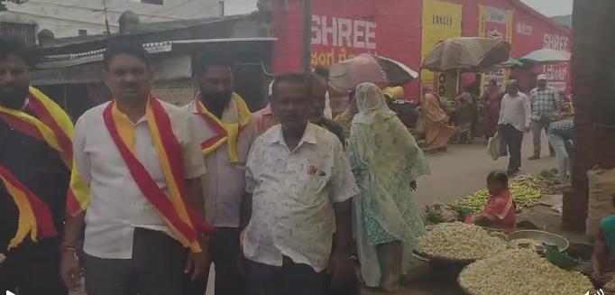 ಒಪ್ಪಂದದ ನೆಪದಲ್ಲಿ ಗುತ್ತಿಗೆದಾರರು ಅ ನಿಯಂತ್ರಿತ ಹಣ ವಸೂಲಿ ವ್ಯಾಪಾರಸ್ಥರ ಅರೂಪ ಒಪ್ಪಂದದ ನೆಪದಲ್ಲಿ ಗುತ್ತಿಗೆದಾರರು ಅ ನಿಯಂತ್ರಿತ ಹಣ ವಸೂಲಿ ವ್ಯಾಪಾರಸ್ಥರ ಅರೂಪ