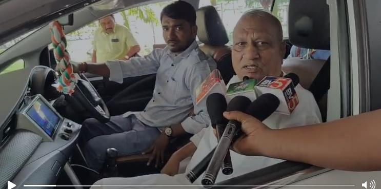 ಬೆಳಗಾವಿಯಲ್ಲಿ ಡಕೋಟ ಬಸ್ ಗಳ ಹೆಚ್ಚಳ ಬೆಳಗಾವಿಯಲ್ಲಿ ಡಕೋಟ ಬಸ್ ಗಳ ಹೆಚ್ಚಳ