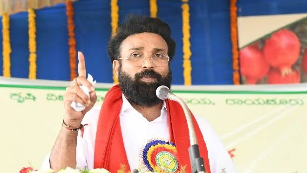 ಮೋದಿ ಪ್ರಧಾನಿಯಾಗುವುದಕ್ಕೂ ಮೊದಲು ಭಾರತ ಭಿಕ್ಷುಕರ ದೇಶ ಆಗಿತ್ತು : ಶ್ರೀರಾಮುಲು