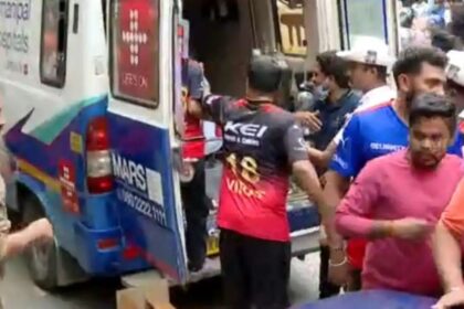 ಆರ್‌ಸಿಬಿ ಸಂಭ್ರಮಾಚರಣೆ ವೇಳೆ ಕಾಲ್ತುಳಿತ : ಕಾರ್ಯಕ್ರಮ ರದ್ದು 