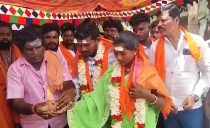 ಕನಸಿನಲ್ಲಿ ಬಂದಿದ್ದ ಆಂಜನೇಯ : ಮತಾಂತರವಾಗಿದ್ದವರು ಹಿಂದೂ ಧರ್ಮಕ್ಕೆ ವಾಪಸ್ 