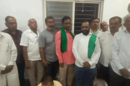 ಕಬ್ಬಿಗೆ ಎರಡನೇ ಕಂತು 500 ರೂಪಾಯಿ ಪಾವತಿಸುವಂತೆ ರೈತರ ಒತ್ತಾಯ.