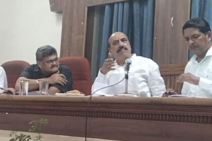 ತಾಲೂಕ ಪಂಚಾಯತ್ ಸಭಾಭವನದಲ್ಲಿ  ಪ್ರಗತಿ ಪರಿಶೀಲನಾ ಸಭೆ