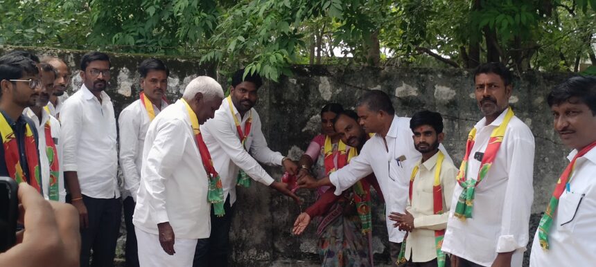 ಜಯ ಕರ್ನಾಟಕ ಜನಪರ ವೇದಿಕೆ ವತಿಯಿಂದ ಕನ್ನಡ ಜಾಗೃತಿ ಮತ್ತು ಸಸಿ ನೆಡುವ ಕಾರ್ಯಕ್ರಮ ಜಯ ಕರ್ನಾಟಕ ಜನಪರ ವೇದಿಕೆ ವತಿಯಿಂದ ಕನ್ನಡ ಜಾಗೃತಿ ಮತ್ತು ಸಸಿ ನೆಡುವ ಕಾರ್ಯಕ್ರಮ