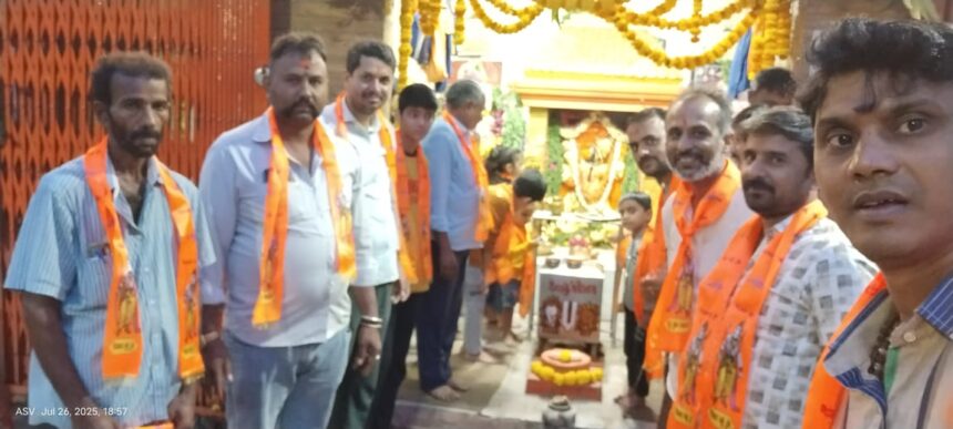  ಆರ್ ಎಂ ಸಿ ಯಾರ್ಡಿನ ಶ್ರೀ ವೀರ ಆಂಜನೇಯ ಸ್ವಾಮಿ ದೇವಸ್ಥಾನದಲ್ಲಿ ಹನುಮಾನಚಾಲಿ ಮಂತ್ರ ಪಠಣ