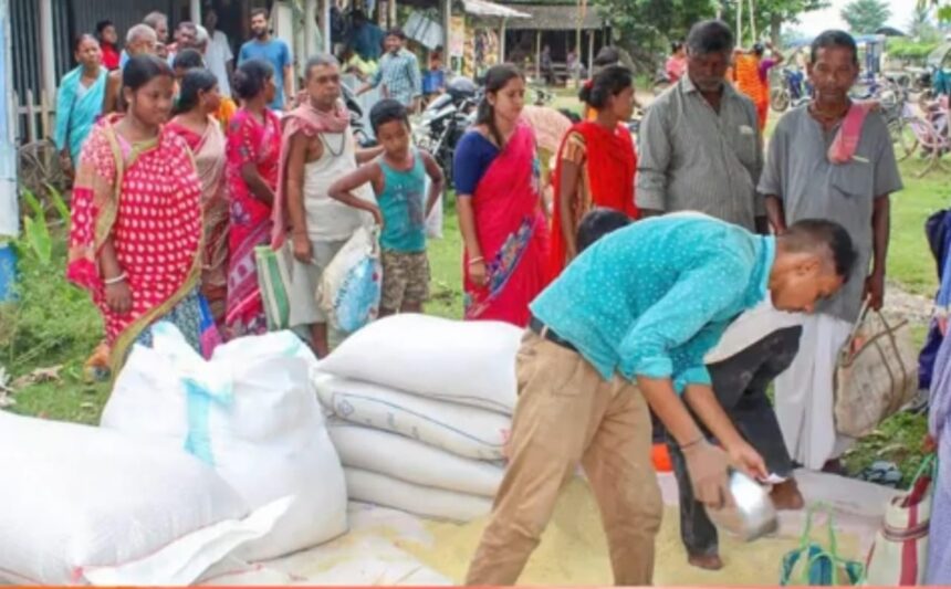   ಬಡವರ ಅನ್ಯ ಭಾಗ್ಯ ಅ ಕ್ಕಿಗೂ ಕಣ್ಣ ಹಾಕಿದ ಇಬ್ಬರು ಆರೋಪಿಗಳಿಂದ 1 ಲಕ್ಷ 50ಸಾವಿರ ರೂಪಾಯಿಗಳ ವಸ್ತುಜಪ್ತಿ