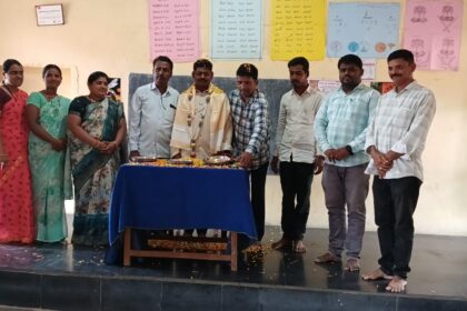 ವಿದ್ಯಾರ್ಥಿಗಳಿಗೆ ರಾಷ್ಟ್ರೀಯ ನಾಯಕರ ಭಾವಚಿತ್ರ ನೀಡಿ ಹುಟ್ಟು ಹಬ್ಬ ಆಚರಣೆ