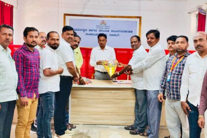 ನೂತನ ತಹಶೀಲ್ದಾರ ಪಮ್ಮಾರ ರವರಿಗೆ ಇಲಕಲ್ ಸರ್ಕಾರಿ ನೌಕರರ ಸಂಘದಿಂದ ಸ್ವಾಗತ
