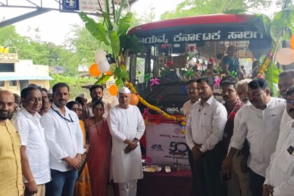 500 ಕೋಟಿ ಮಹಿಳಾ ಪ್ರಯಾಣಿಕರಿಂದ ಉಚಿತ ಪ್ರಯಾಣ:ಪ್ರಯಾಣಿಕರಿಗೆ ಸಿಹಿ ಹಂಚಿ ಸಂಭ್ರಾಮಾಚರಣೆ