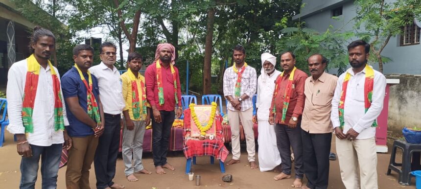 ಇತಿಹಾಸದ ದೇವಾಲಯಗಳು ಇರುವ ನಮ್ಮ ಮೆದಕ್ ಗ್ರಾಮದಲ್ಲಿ ಕನ್ನಡಕ್ಕೆ ಲೋಪವಿದೆ:ವರದ ಸ್ವಾಮಿ ಬಿ ಹಿರೇಮಠ ಇತಿಹಾಸದ ದೇವಾಲಯಗಳು ಇರುವ ನಮ್ಮ ಮೆದಕ್ ಗ್ರಾಮದಲ್ಲಿ ಕನ್ನಡಕ್ಕೆ ಲೋಪವಿದೆ:ವರದ ಸ್ವಾಮಿ ಬಿ ಹಿರೇಮಠ