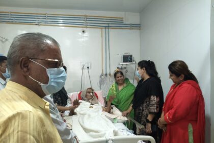 ಶ್ರೀಗಳ ಆರೋಗ್ಯ ವಿಚಾರಿಸಿದ ಜಿಲ್ಲಾಧಿಕಾರಿ ಬಿ. ತರನ್ನುಮ್