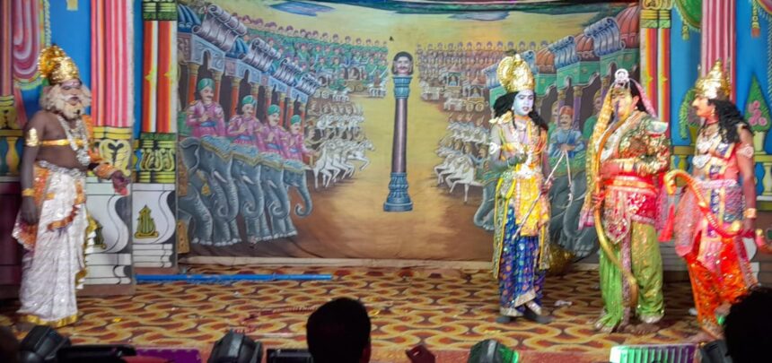 ಯಶಸ್ವಿ ಪ್ರದರ್ಶನ ಕಂಡ ಕುರುಕ್ಷೇತ್ರ ನಾಟಕ ಯಶಸ್ವಿ ಪ್ರದರ್ಶನ ಕಂಡ ಕುರುಕ್ಷೇತ್ರ ನಾಟಕ