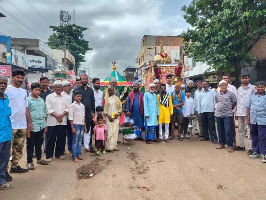 ಹುಕ್ಕೇರಿಯಲ್ಲಿ ಸಂಭ್ರಮದ ಮೋಹರಂ ಆಚರಣೆ
