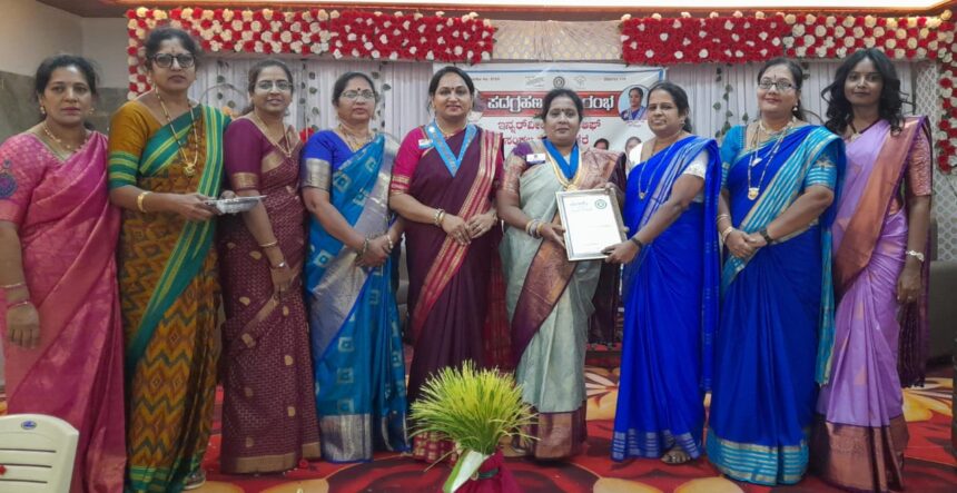 ಇನ್ನರ್ ವೀಲ್ ಅಧ್ಯಕ್ಷರಾಗಿ ಇಂದಿರಾ ಪ್ರಭಾಕರ್ ಶಾಶ್ವತ ಯೋಜನೆಗಳನ್ನು ರೂಪಿಸಿ ತಾಲ್ಲೂಕಿಗೆ ಕೊಡುಗೆಯಾಗಿ ನೀಡಿ : ರಂಜನಿಗೌಡ ಇನ್ನರ್ ವೀಲ್ ಅಧ್ಯಕ್ಷರಾಗಿ ಇಂದಿರಾ ಪ್ರಭಾಕರ್ ಶಾಶ್ವತ ಯೋಜನೆಗಳನ್ನು ರೂಪಿಸಿ ತಾಲ್ಲೂಕಿಗೆ ಕೊಡುಗೆಯಾಗಿ ನೀಡಿ : ರಂಜನಿಗೌಡ