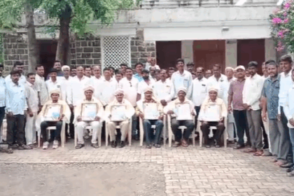 ಕರ್ನಾಟಕ ರಾಜ್ಯ ದಲಿತ ಸಂಘರ್ಷ ಸಮೀತಿ ಅಥಣಿ ವತಿಯಿಂದ ಅಧಿಕಾರಿಗಳಿಗೆ ಹಾಗೂ ಕ್ರೀಡಾ ಪಟುಗೆ ಸನ್ಮಾನ