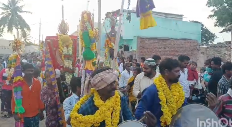 ಅದ್ದೂರಿಯಾಗಿ ಜರುಗಿದ ಬಿಕೆಹಳ್ಳಿ ಗ್ರಾಮದಲ್ಲಿ ಮೊಹರಂ
