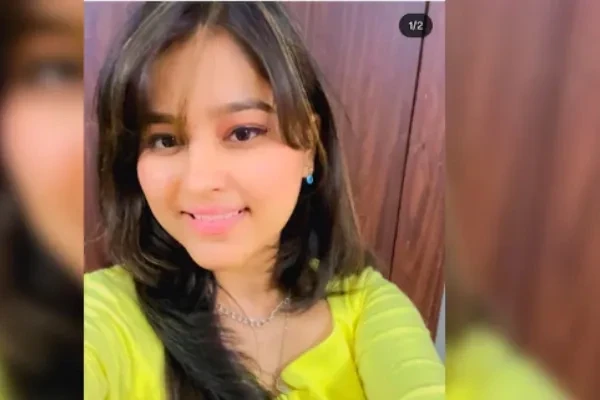 ವೈದ್ಯಕೀಯ ವಿದ್ಯಾರ್ಥಿನಿ ಸಾವು! ಶಿಕ್ಷಕರ ವಿರುದ್ಧ ಕಿರುಕುಳ ಆರೋಪ. ವೈದ್ಯಕೀಯ ವಿದ್ಯಾರ್ಥಿನಿ ಸಾವು! ಶಿಕ್ಷಕರ ವಿರುದ್ಧ ಕಿರುಕುಳ ಆರೋಪ.