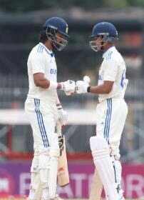 ಮೊದಲು ಬ್ಯಾಟಿಂಗ್ ಮಾಡಲು ಇಳಿದ ಭಾರತ ತಂಡ