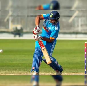 14  ಎಸೆತಗಳಲ್ಲಿ ಅರ್ಧ ಶತಕ ಗಳಿಸಿದ ಸೂರ್ಯವಂಶಿ