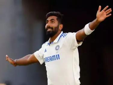 ಎರಡನೇ ದಿನ ಬೇಗ ವಿಕೆಟ್ ಪಡೆದ ಭಾರತ ಎರಡನೇ ದಿನ ಬೇಗ ವಿಕೆಟ್ ಪಡೆದ ಭಾರತ